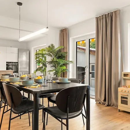 Mit Whirlpool, Familie Willkommen! Vakantiehuis